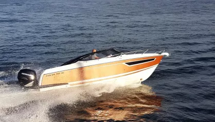 Parker 750 Day Cruiser
