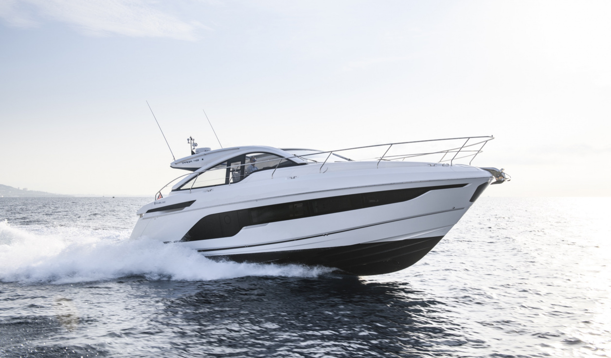 Моторная яхта Fairline Targa  43 Open - фото 1