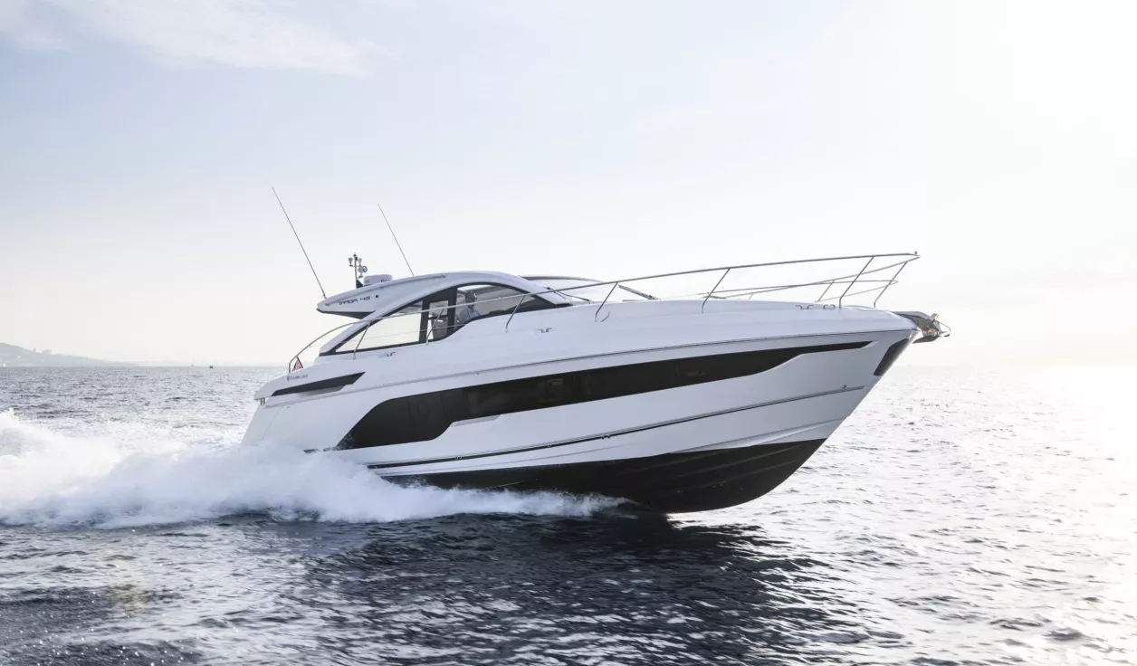 Моторная яхта Fairline Targa  43 Open - фото 1