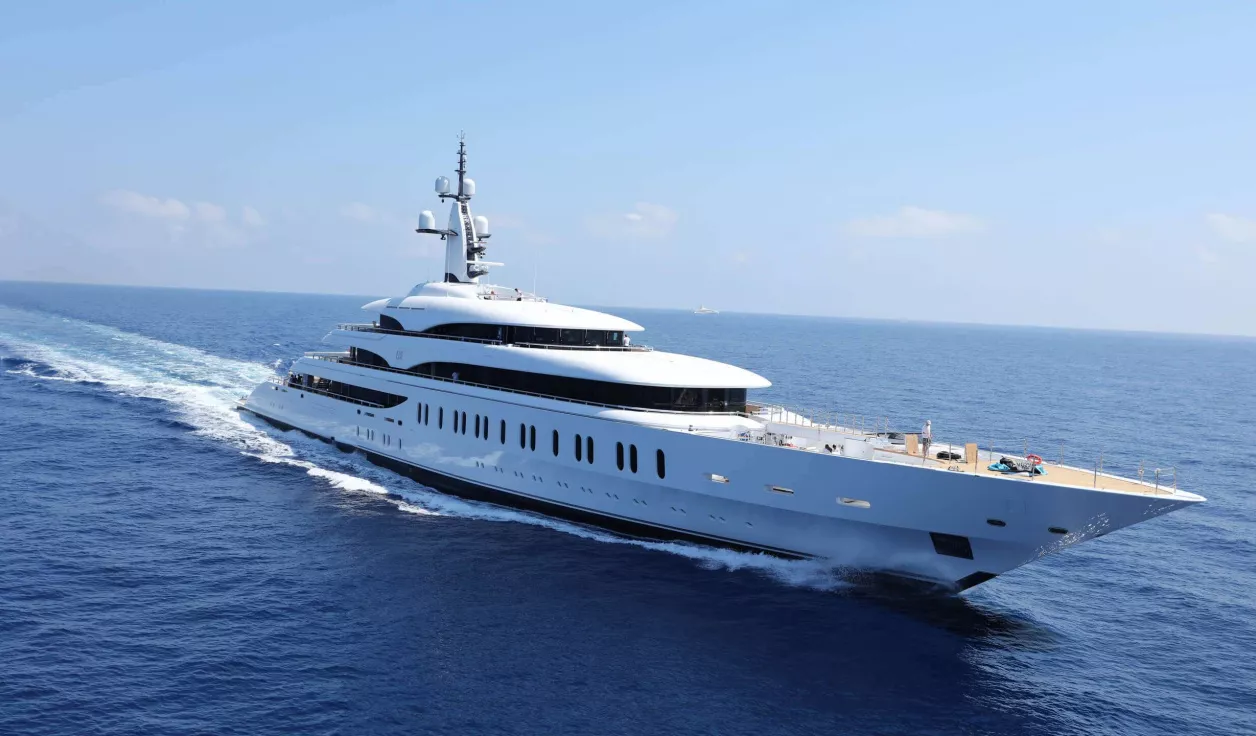 Моторная яхта Benetti FB275 M/Y IJE  - фото 1