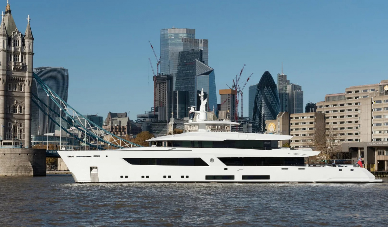 Моторная яхта Lurssen Moon Sand - фото 1