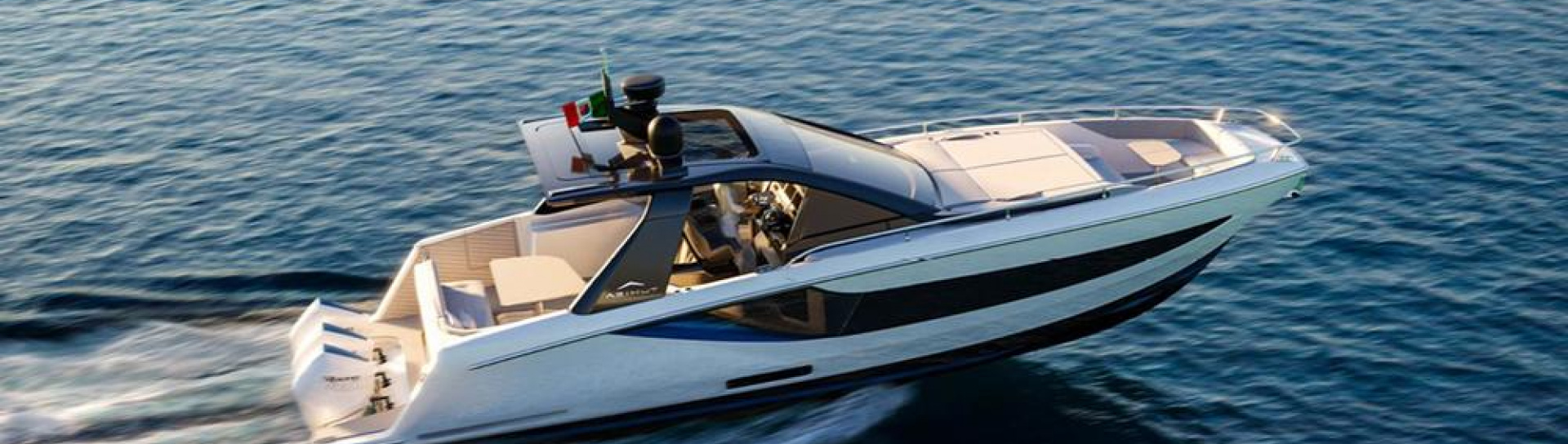 Моторная яхта Azimut Verve 42 - фото