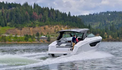 Cruisers Yachts 38 GLS I