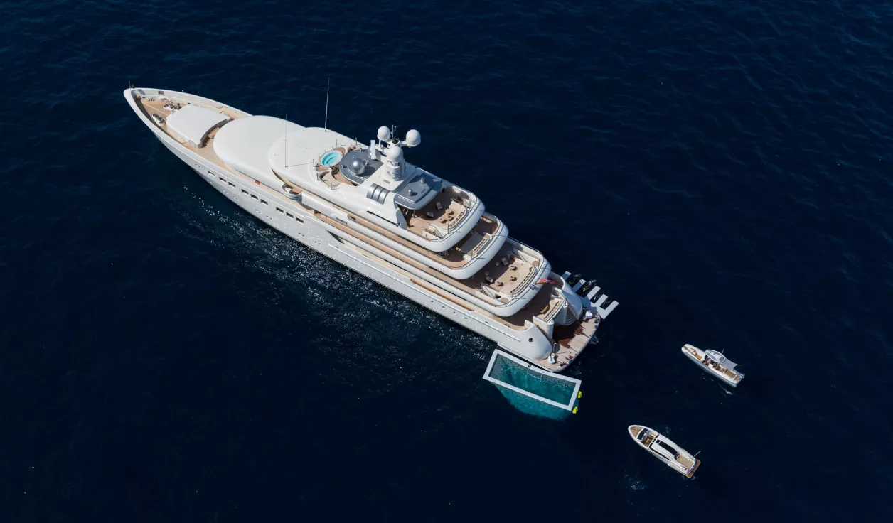 Моторная яхта Abeking & Rasmussen M/Y RoMEA - фото 1