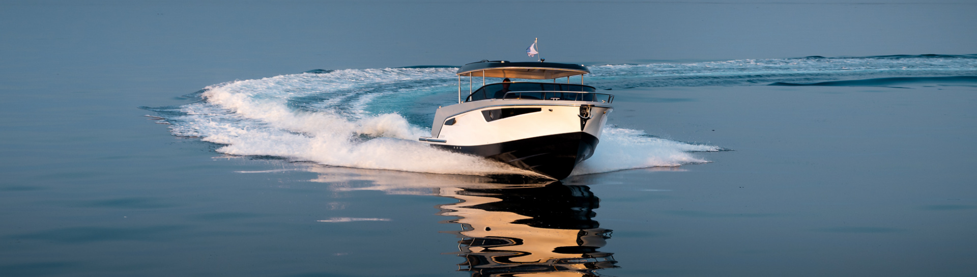 Катер Alfastreet Marine 28 Cabin Motor - фото