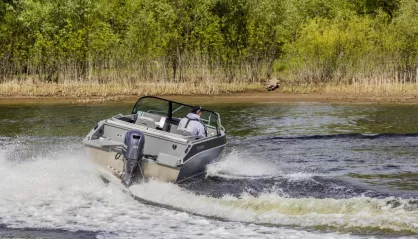 Volzhanka 51 Bowrider (снята с производства)