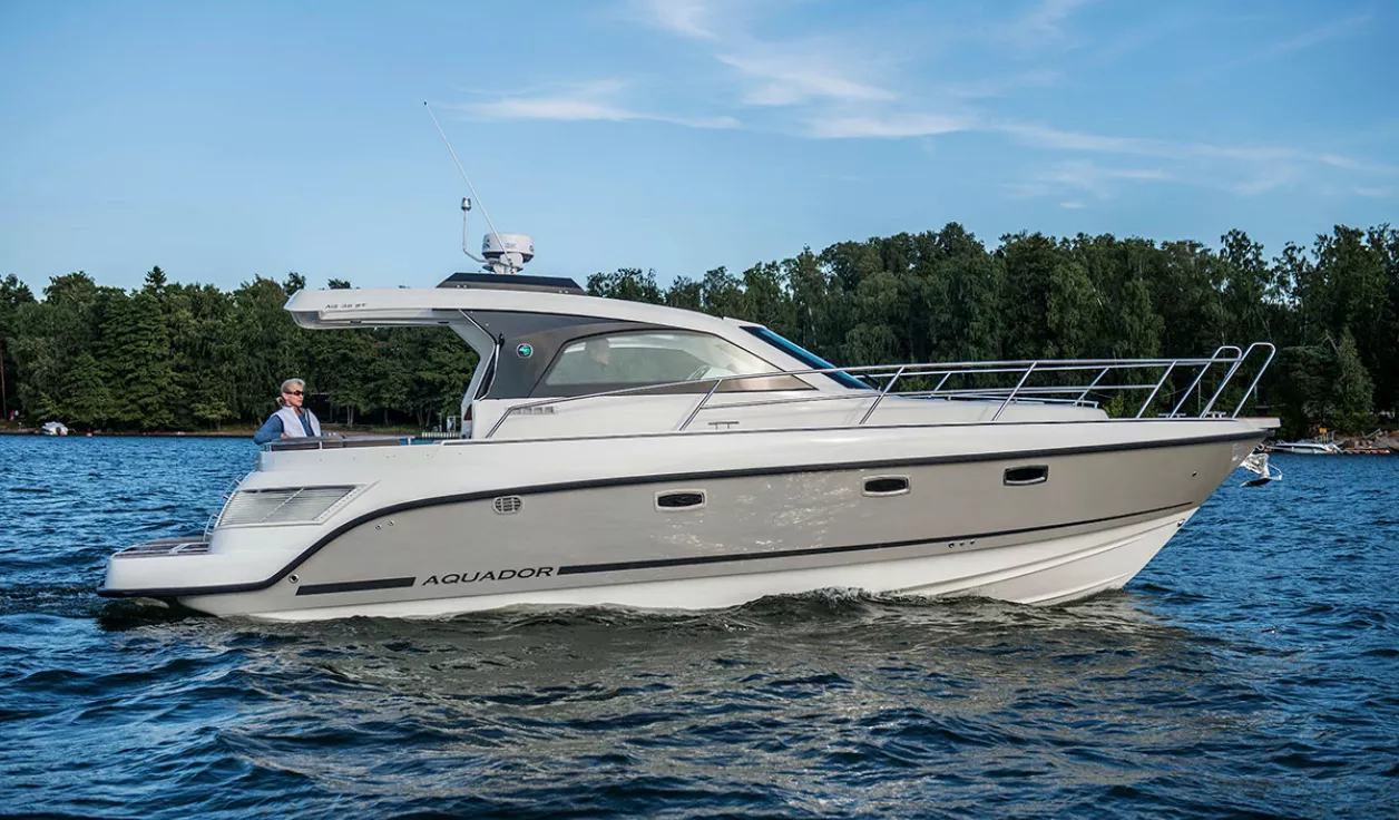 Катер Aquador ST 35 - фото 2