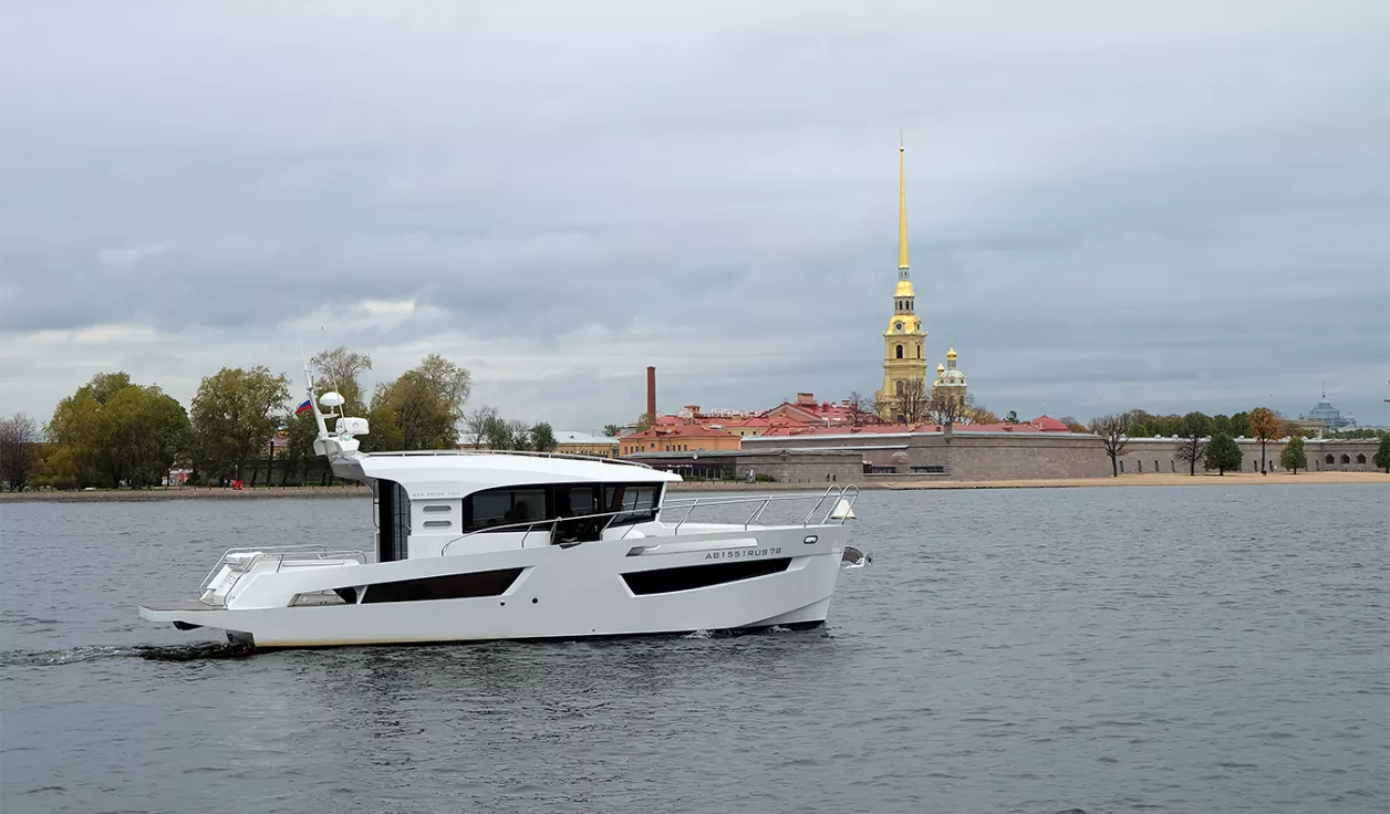 Моторная яхта Sea Pride 1100 - фото 2