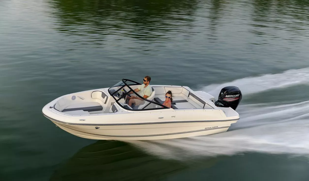 Катер Bayliner VR4 Bowrider Outboard - фото 1