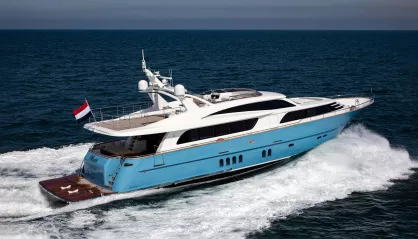 Wim van der Valk Raised Pilothouse 24.99