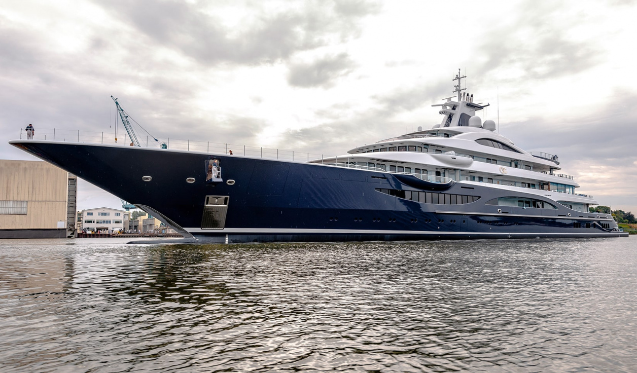 Моторная яхта Lurssen TIS - фото 1