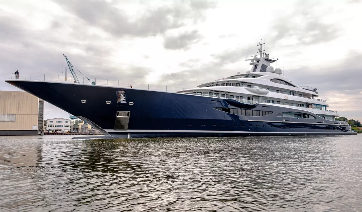 Моторная яхта Lurssen TIS - фото 1