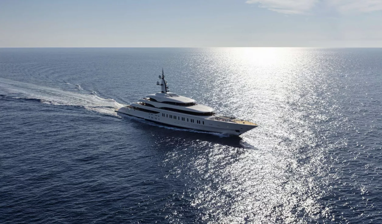 Моторная яхта Benetti FB275 M/Y IJE  - фото 2