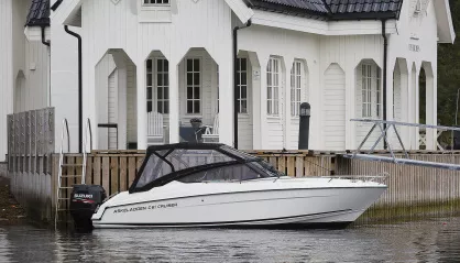 Parker 630 Day Cruiser