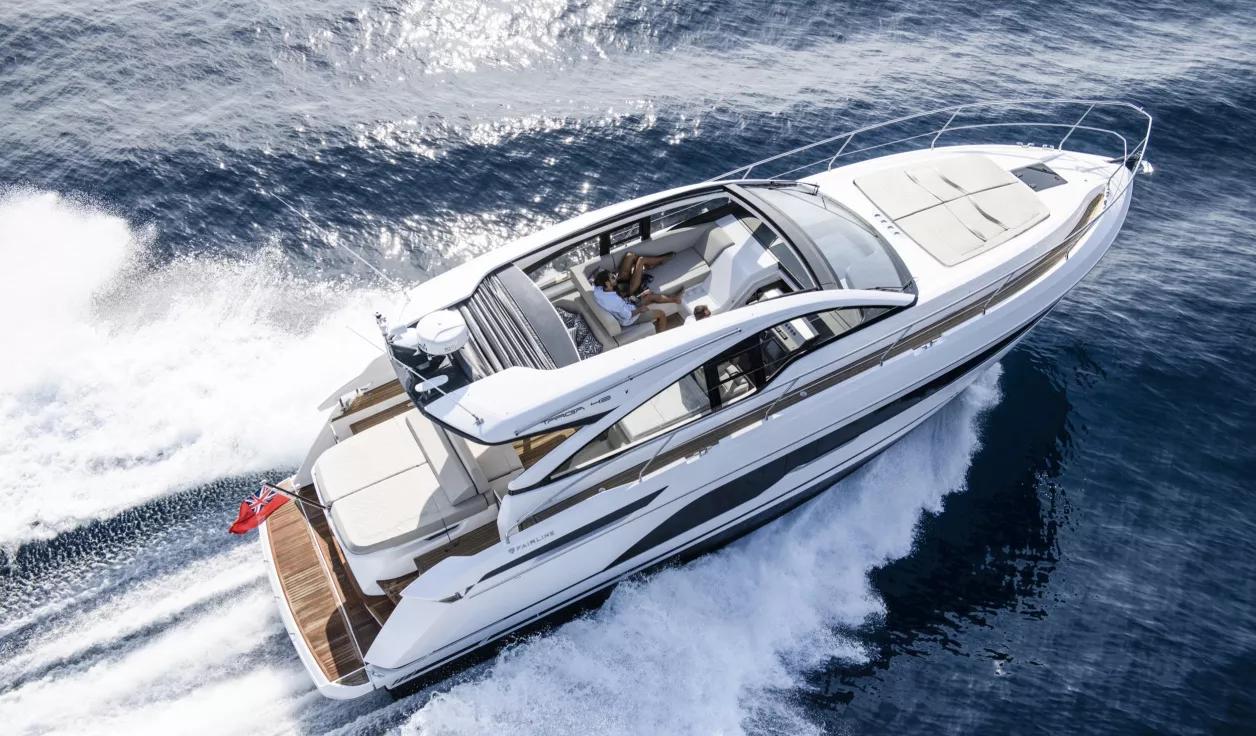 Моторная яхта Fairline Targa  43 Open - фото 2