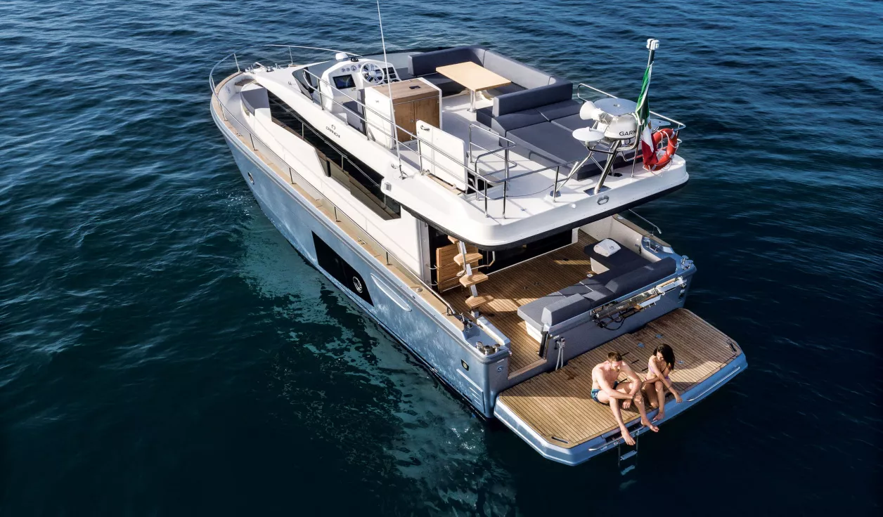 Моторная яхта Cranchi T43 Trawler - фото 2