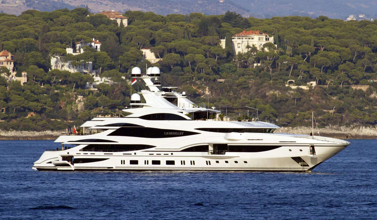 Моторная яхта Benetti FB262 M/Y Lionheart  - фото 1