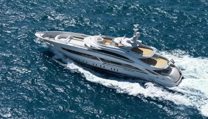 Heesen Triton (YN18850)