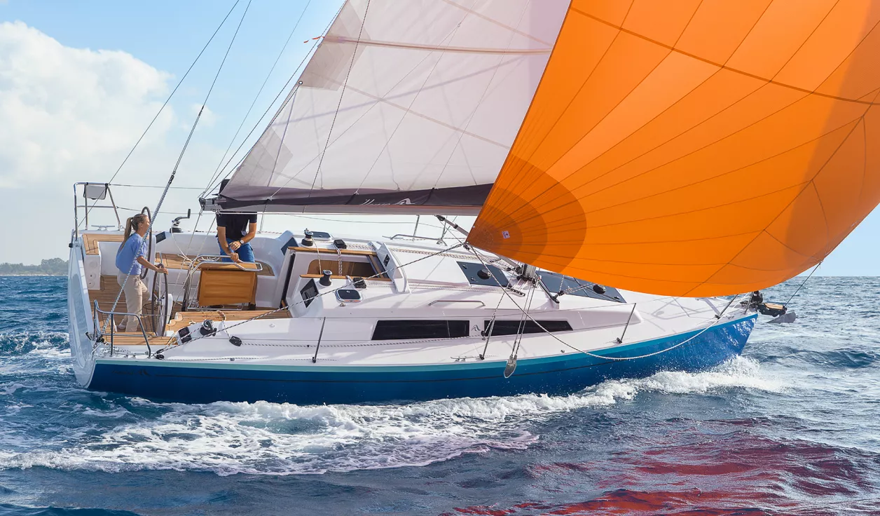 Парусная яхта Hanse 315 - фото 1