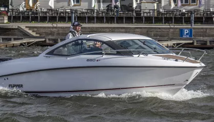 Flipper 650 ST