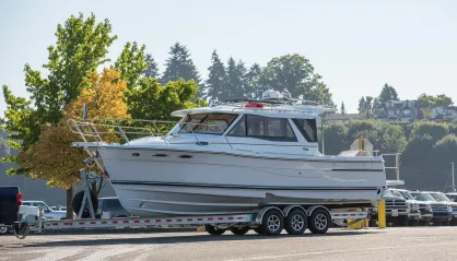 Cutwater C-30 Sedan