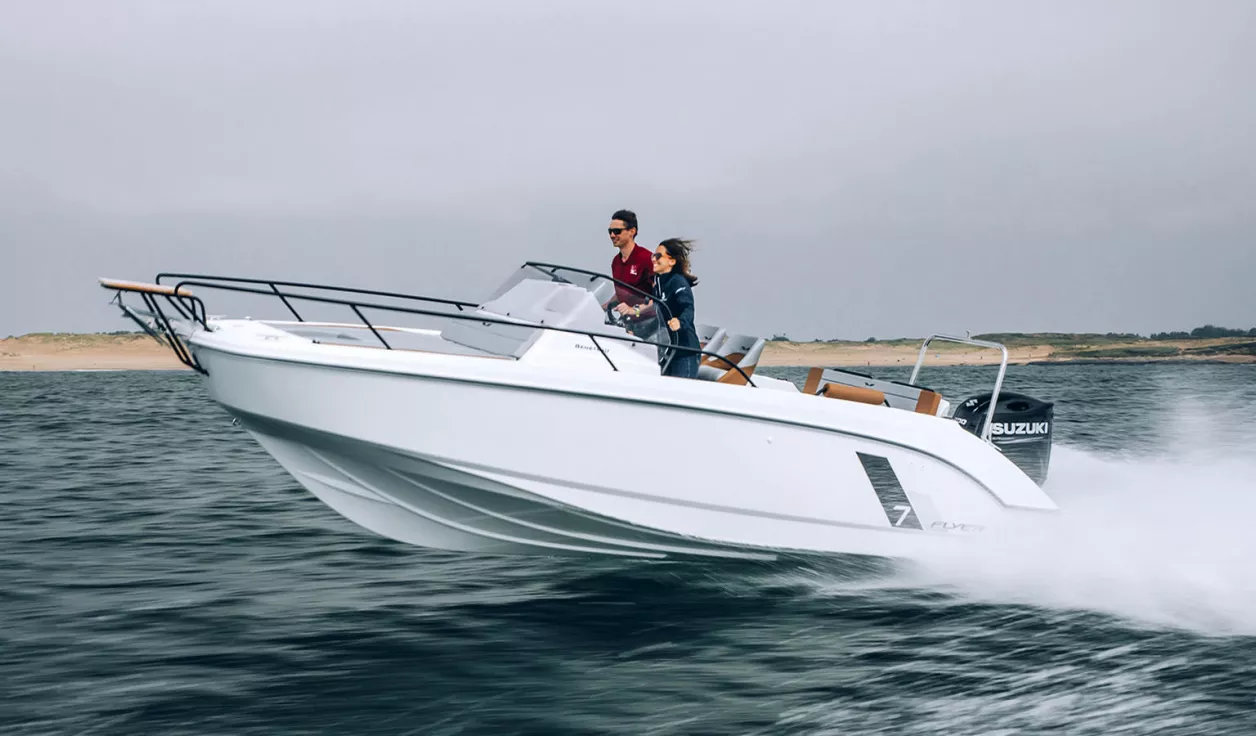 Катер Beneteau Flyer 7 SUNdeck - фото 2