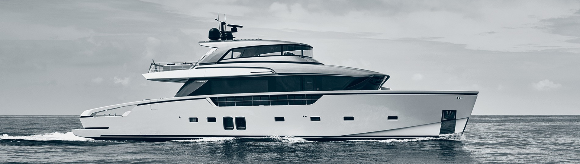 Моторная яхта Sanlorenzo SX88 - фото