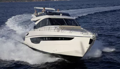 Cayman Yachts F520