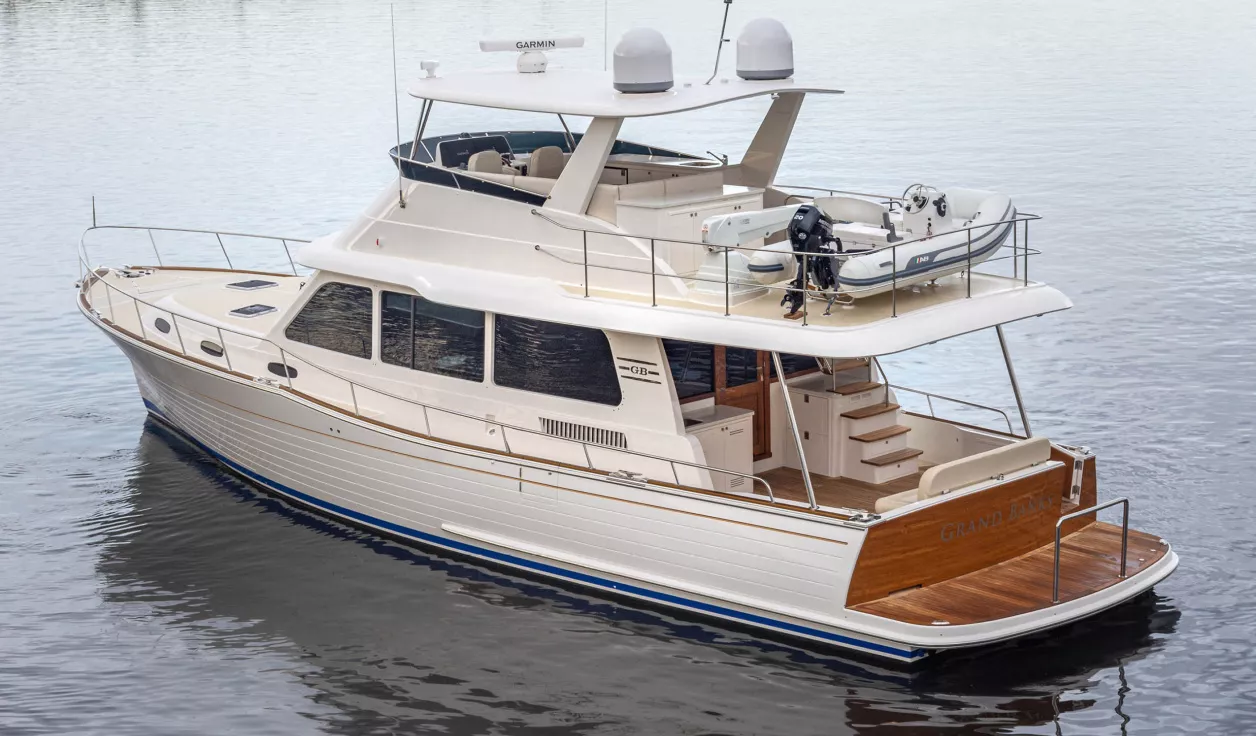 Моторная яхта Grand Banks 54 - фото 2