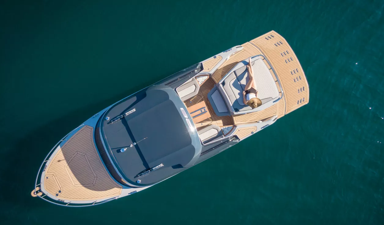 Катер Alfastreet Marine 28 Cabin Electric - фото 1