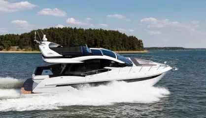 Galeon 470 Skydeck