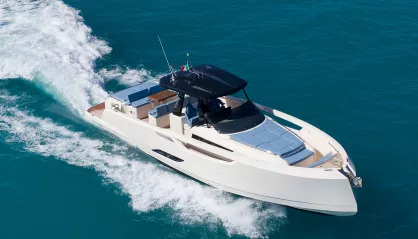 Cayman Yachts 400 Walk around