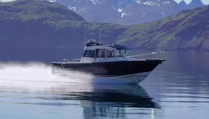 Arctic Boats Commuter 25