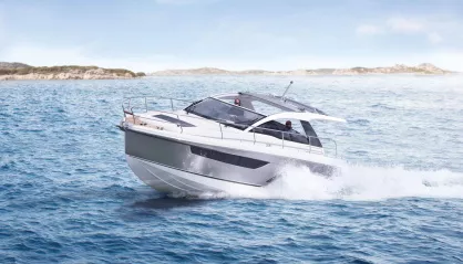 Sealine S330