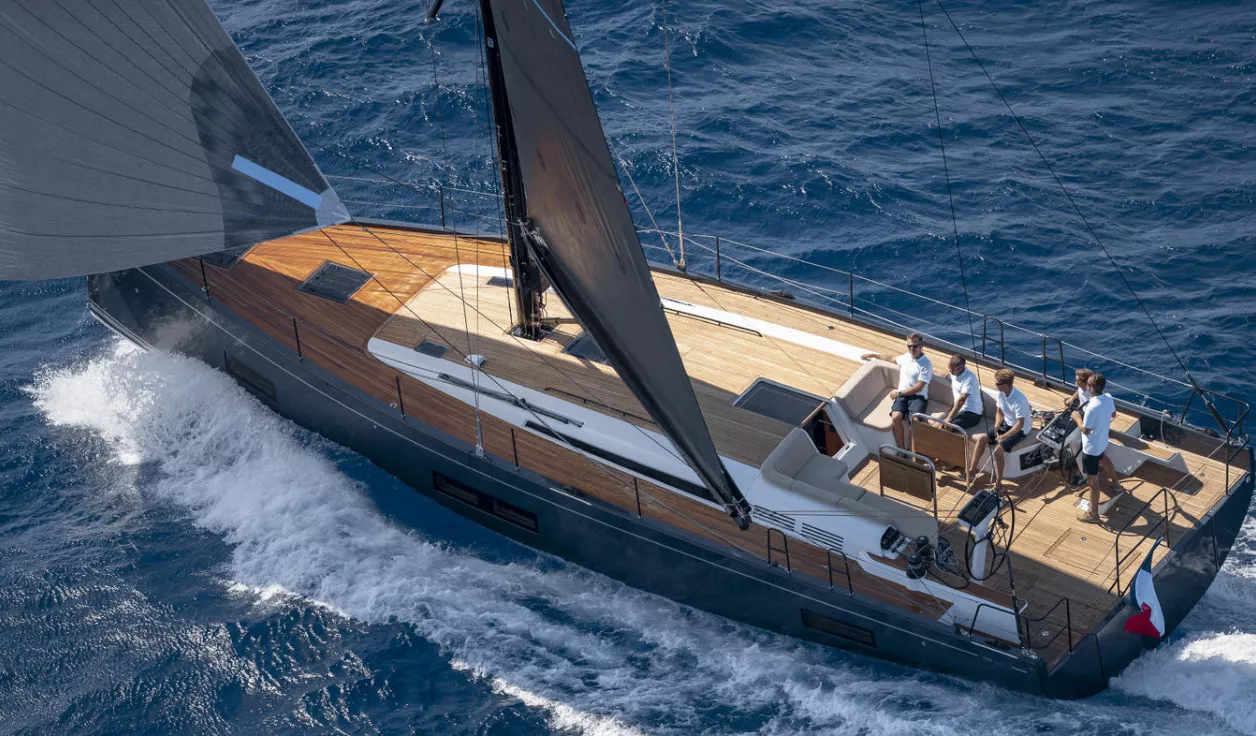 Парусная яхта Beneteau First Yacht 53 - фото 1