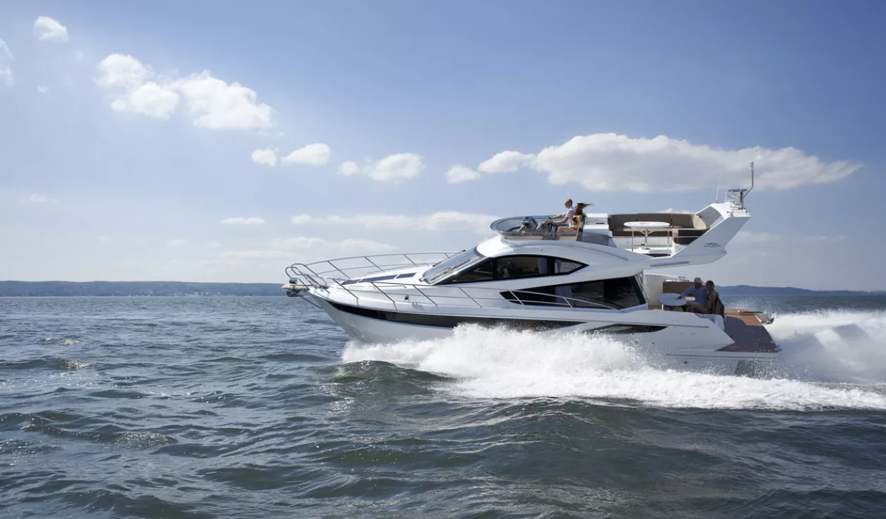 Моторная яхта Galeon 420 Fly - фото 2
