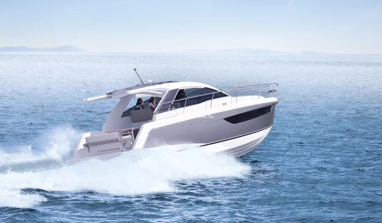 Моторная яхта Sealine S330 - фото 2