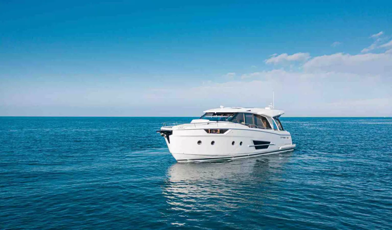 Моторная яхта Greenline 45 Coupe - фото 2