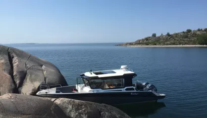 Buster Phantom Cabin