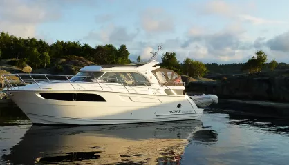Marex 320 AFT Cabin Cruiser