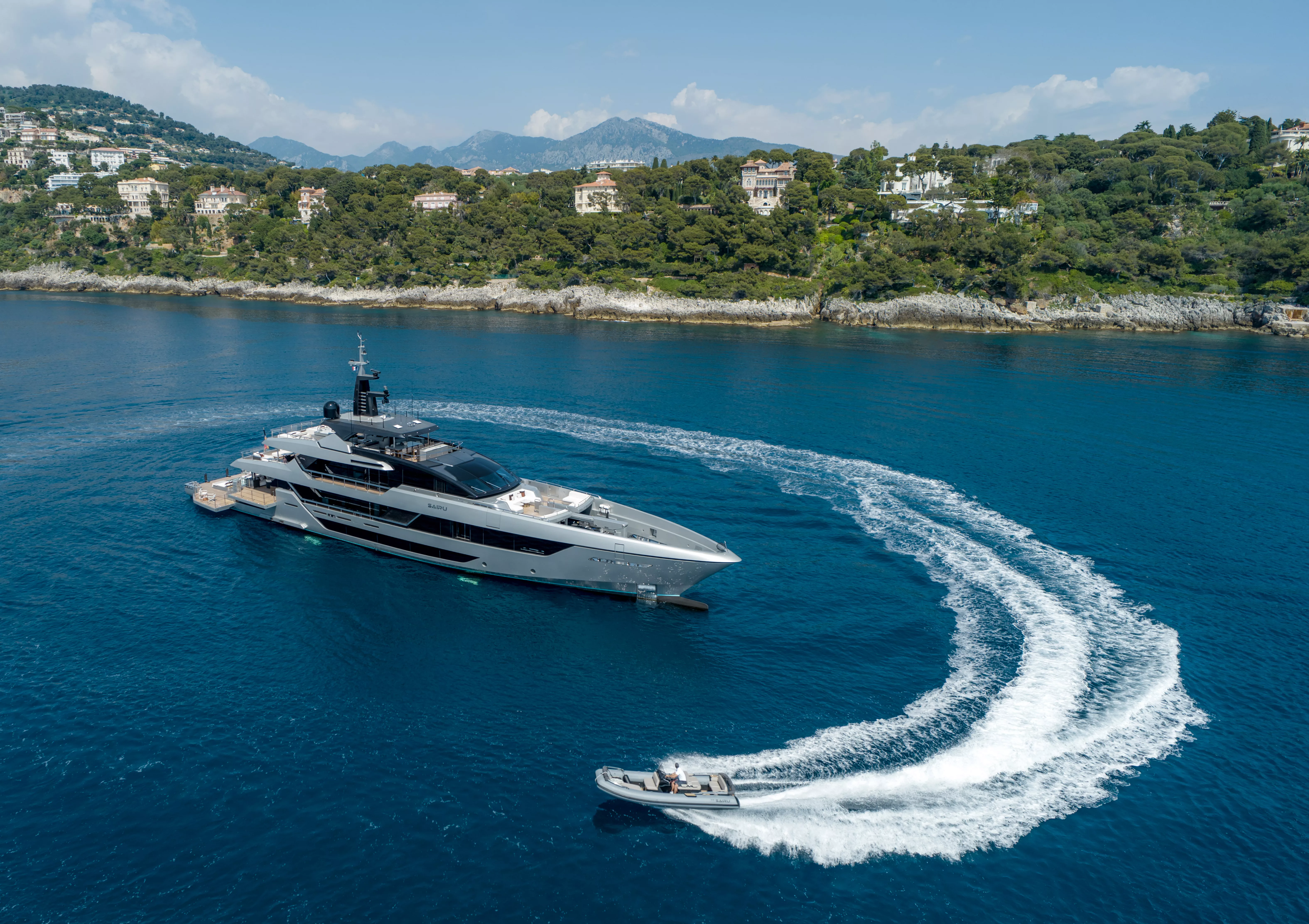 Riva 54 Metri. Скульптура, а не нагромождение палуб 