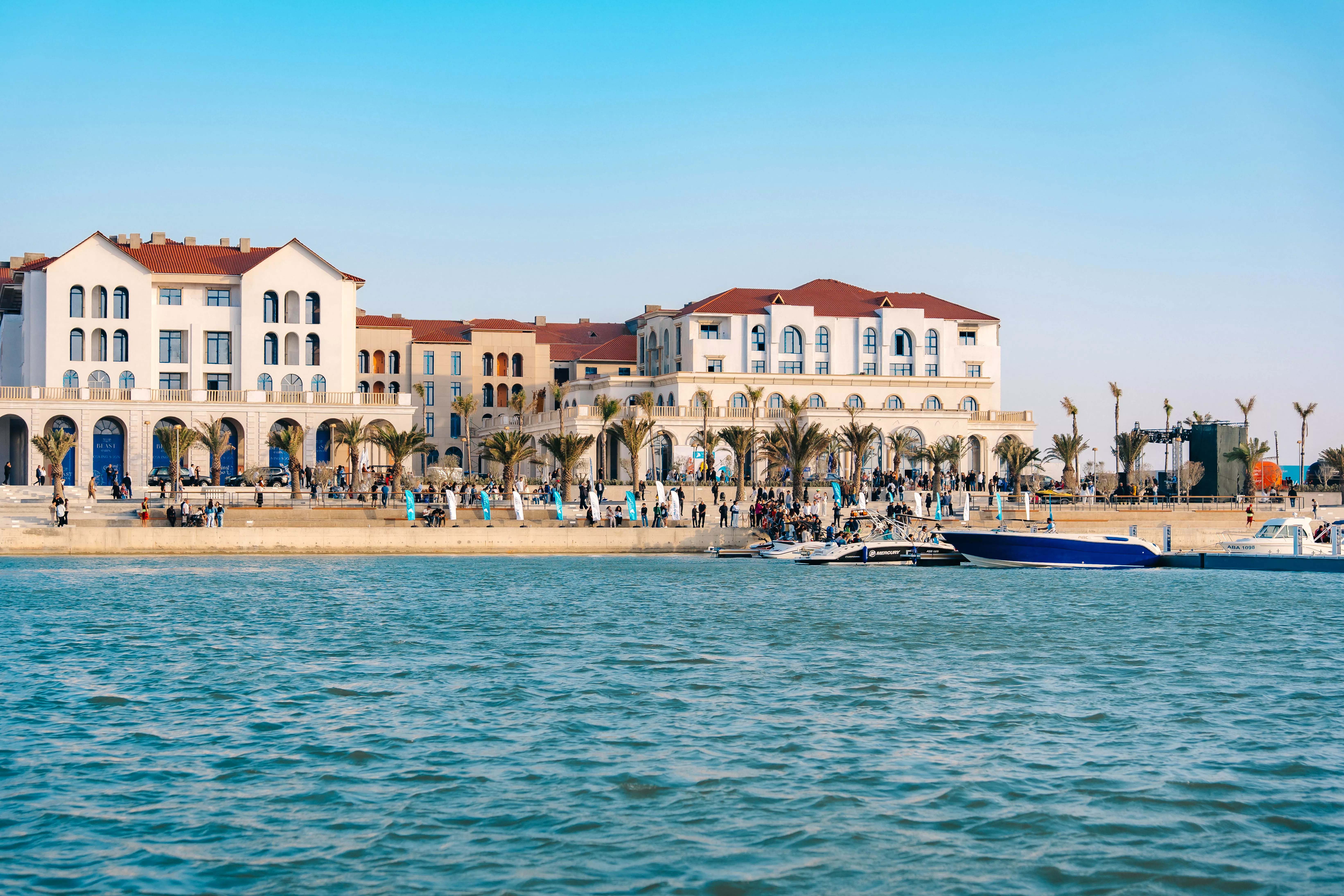 Sea Breeze Marina ждет яхтсменов!