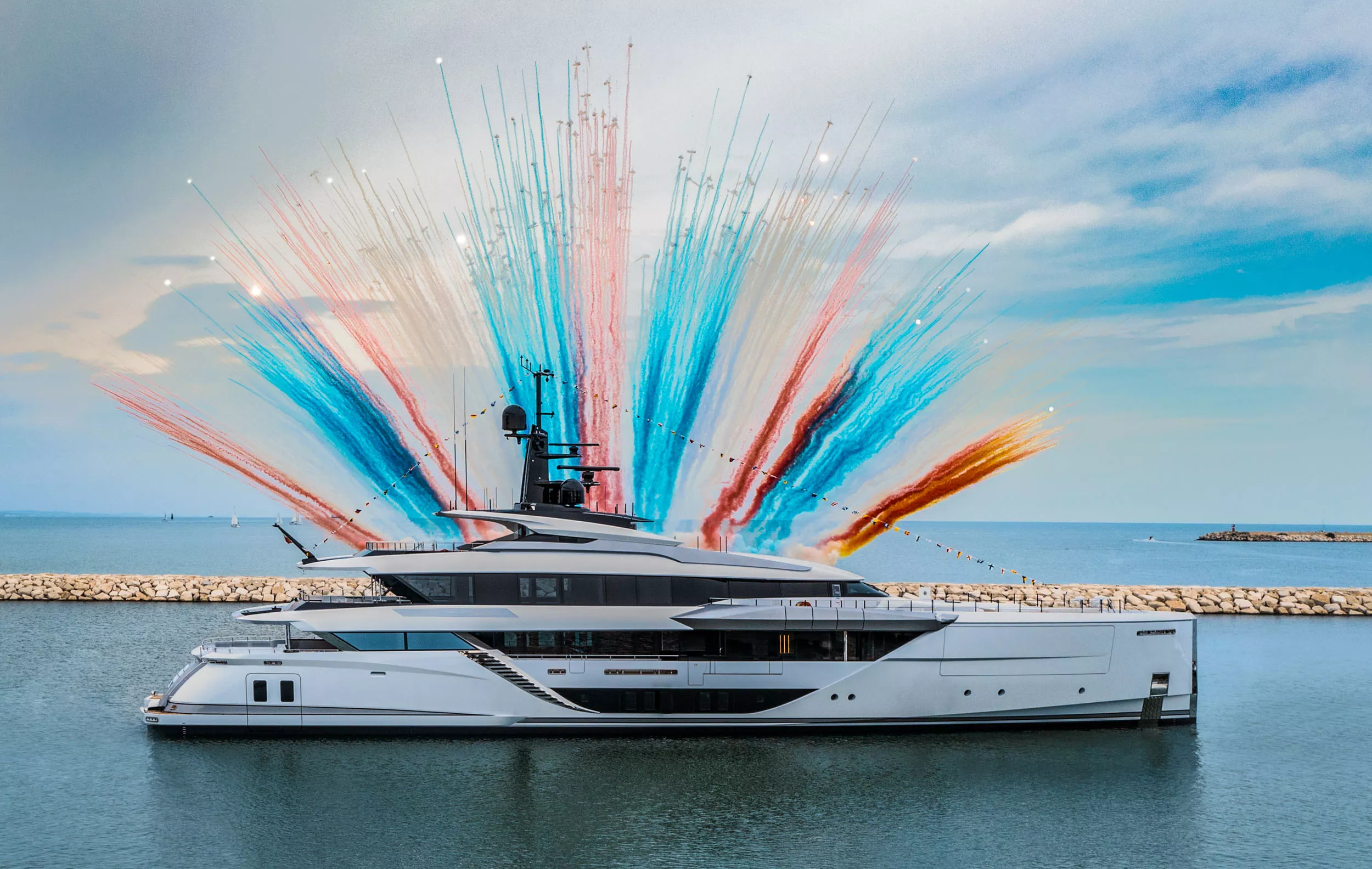 CRN 141 — новинка Ferretti Group