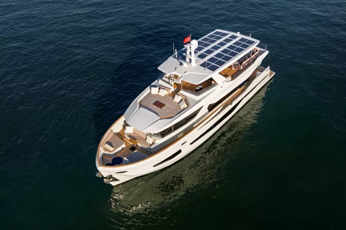 Моторная яхта Numarine 27XP - фото
