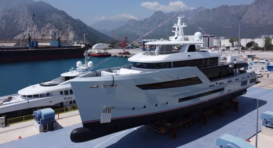 Флагман Bering Yachts готовится к плаванию - фото 4