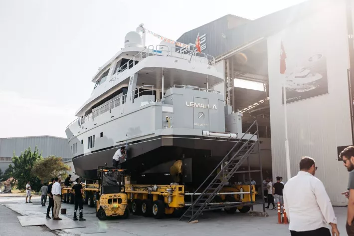 Новая Bering B76 спущена на воду - фото 2