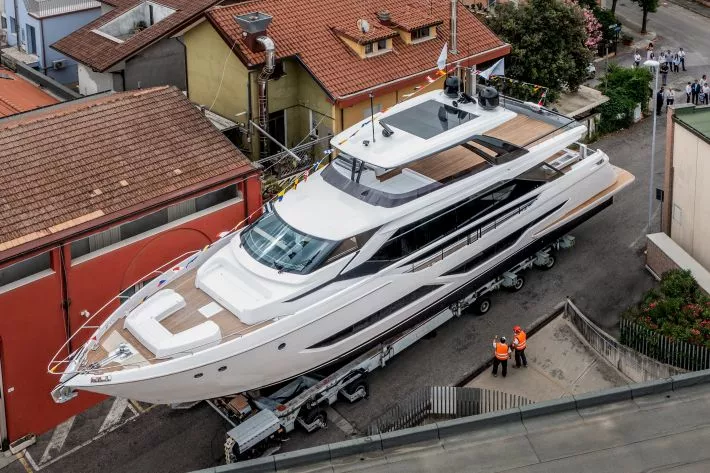 Ferretti 860: в ожидании дебюта - фото 2