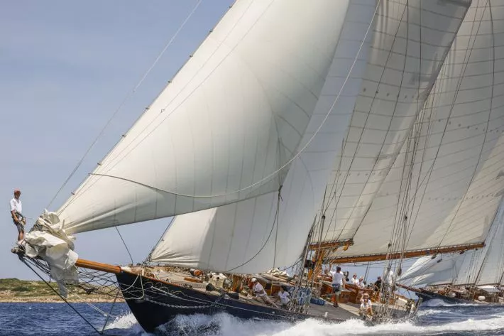Стартовала Giorgio Armani Superyacht Regatta 2022 - фото 3